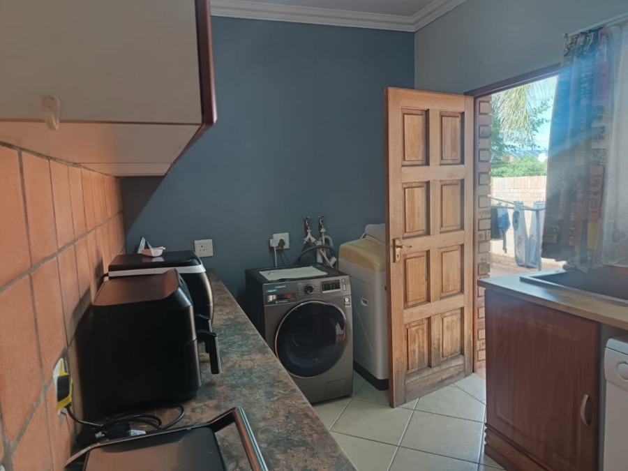 4 Bedroom Property for Sale in Hillcrest Northern Cape